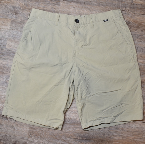 Hurley Other - Men's Tan Hurley Short 34